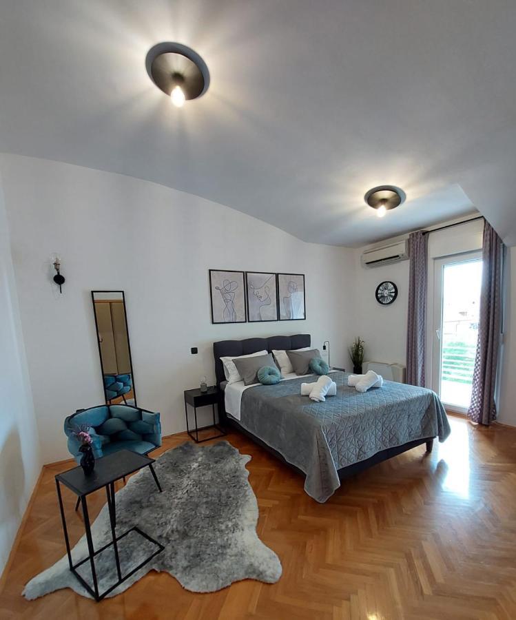 Studio Apartman Kiara Zara Esterno foto