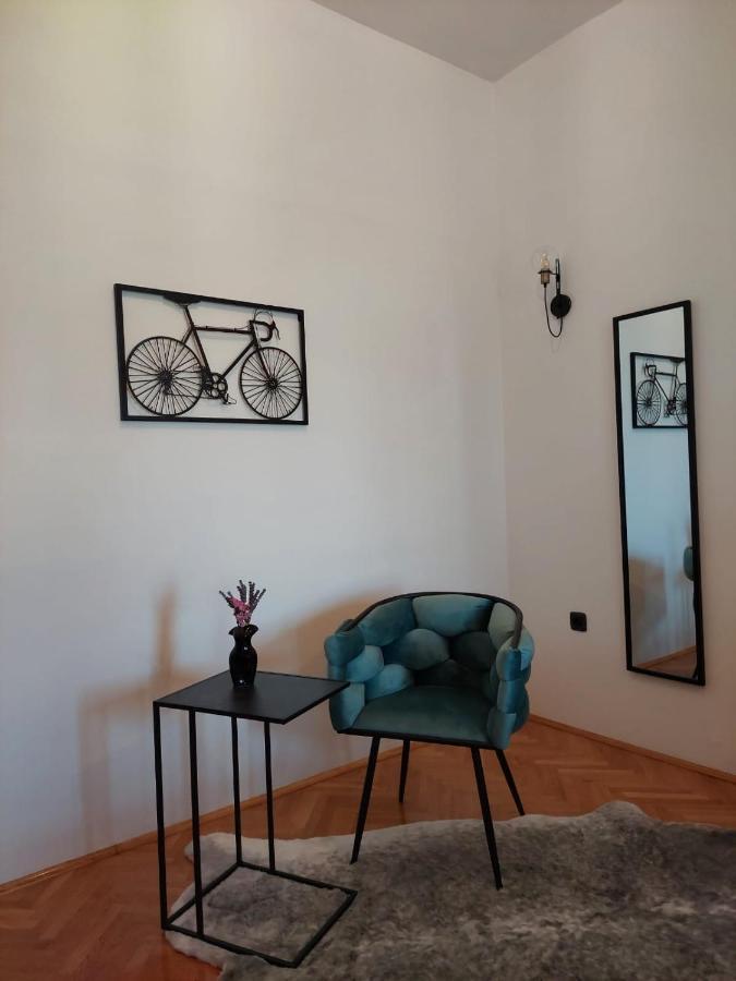 Studio Apartman Kiara Zara Esterno foto
